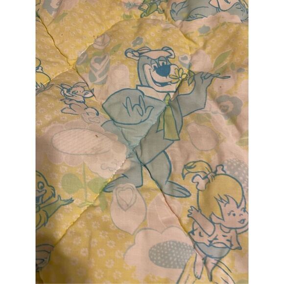 Vintage Baby Blanket The Kendall Co. 1979 Yogi Bear Pebbles Bam Bam Hanna Barber - Picture 9 of 16